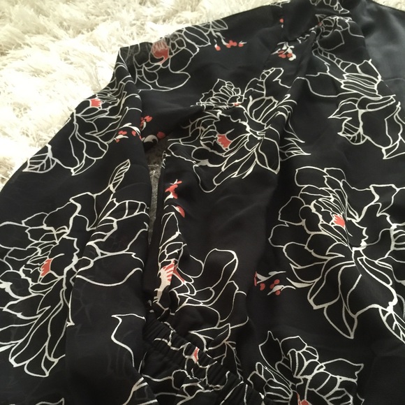 NWT ASTR romper size medium - Picture 3 of 4